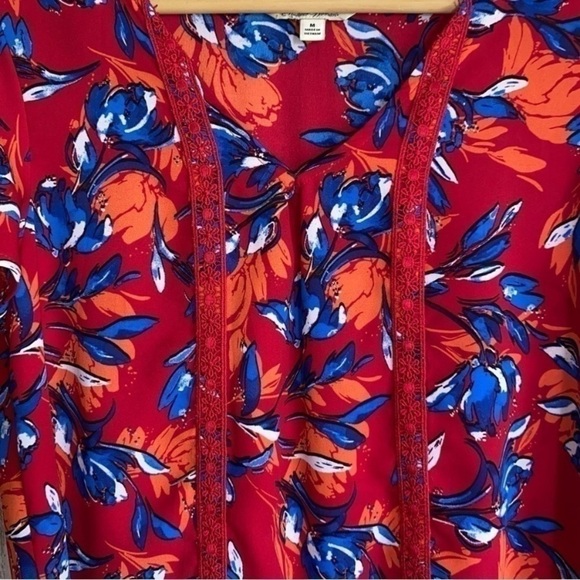 Pioneer Woman Red Floral Blouse - Picture 4 of 6